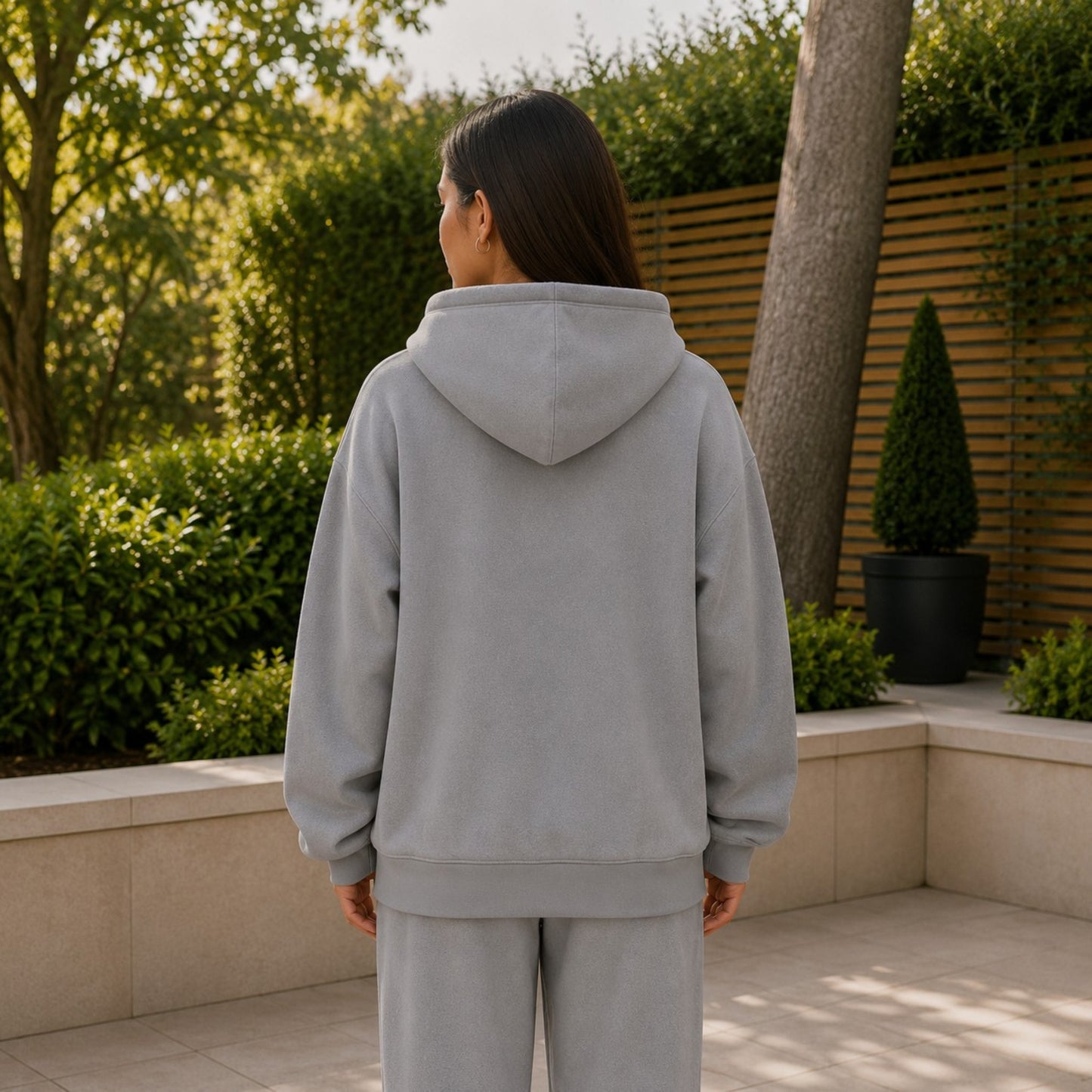 Gildan Fleece Hoodie – Everyday Warmth for Outdoor Reset