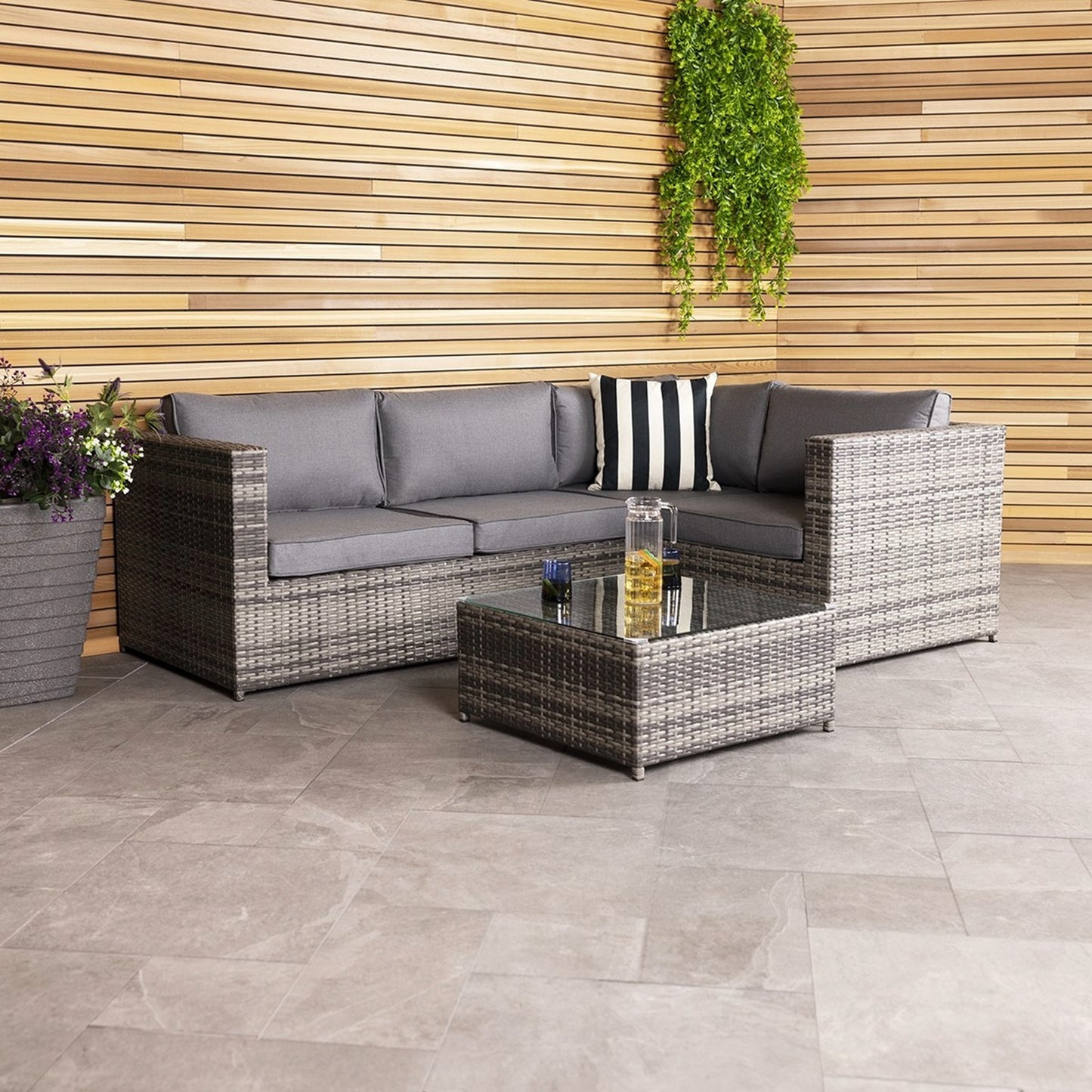 Charles Bentley Corner Sofa Set – Effortless Garden Comfort