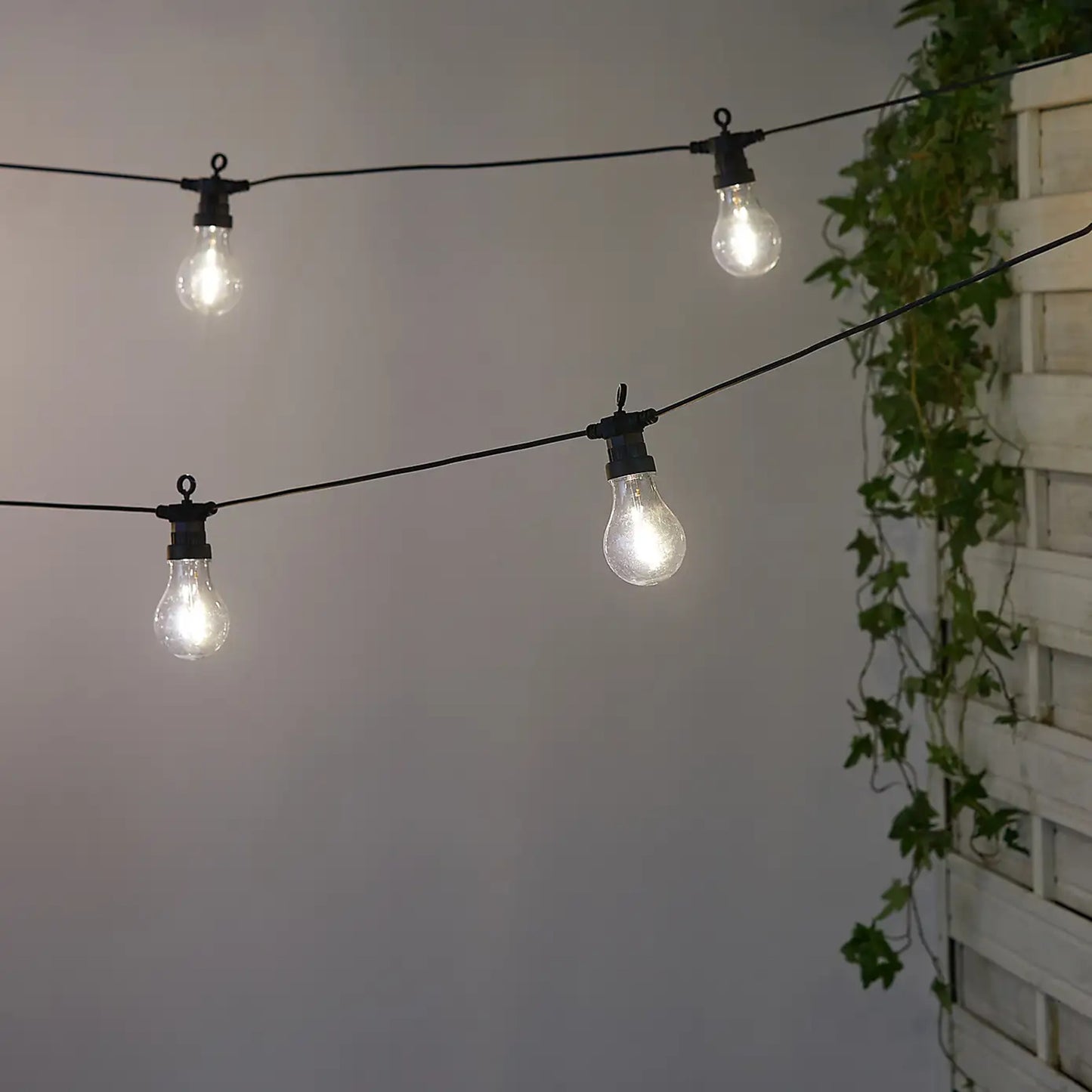 Outdoor Festoon String Lights – Warm Glow for Relaxed Evenings