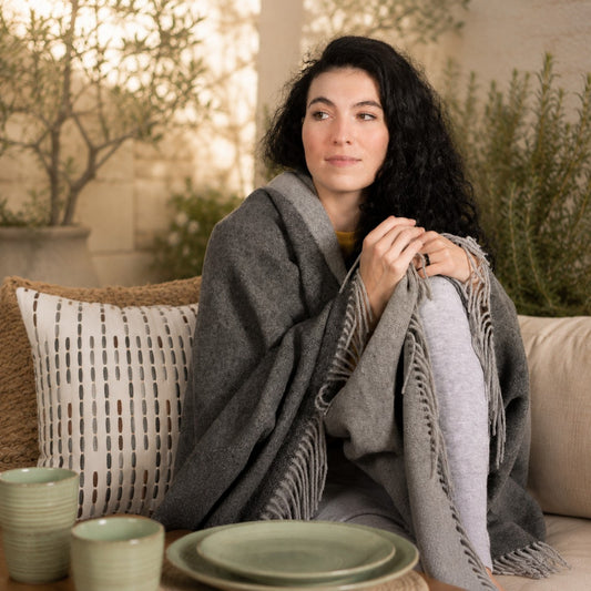 LYHome Merino Wool Throw – Warm Natural Comfort