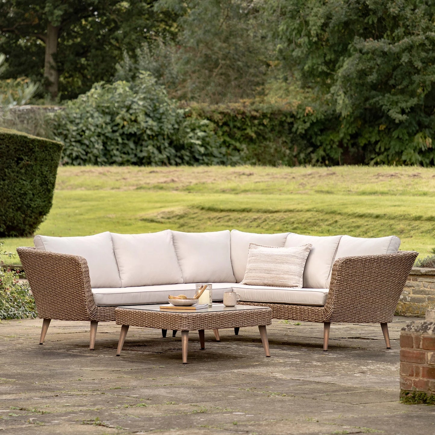MFI Danbury Wicker Corner Lounge Set – Natural Outdoor Living